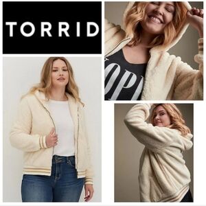 Torrid Varsity Bomber Hooded Full Zip Jacket Sherpa Ivory Sz 3